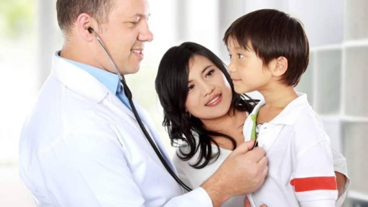 El control anual es para niños, jóvenes y adultos. Esta visita se debe aplicar para todas las personas sin importar la edad porque recordemos que en cada etapa se encuentran diferentes anomalías.