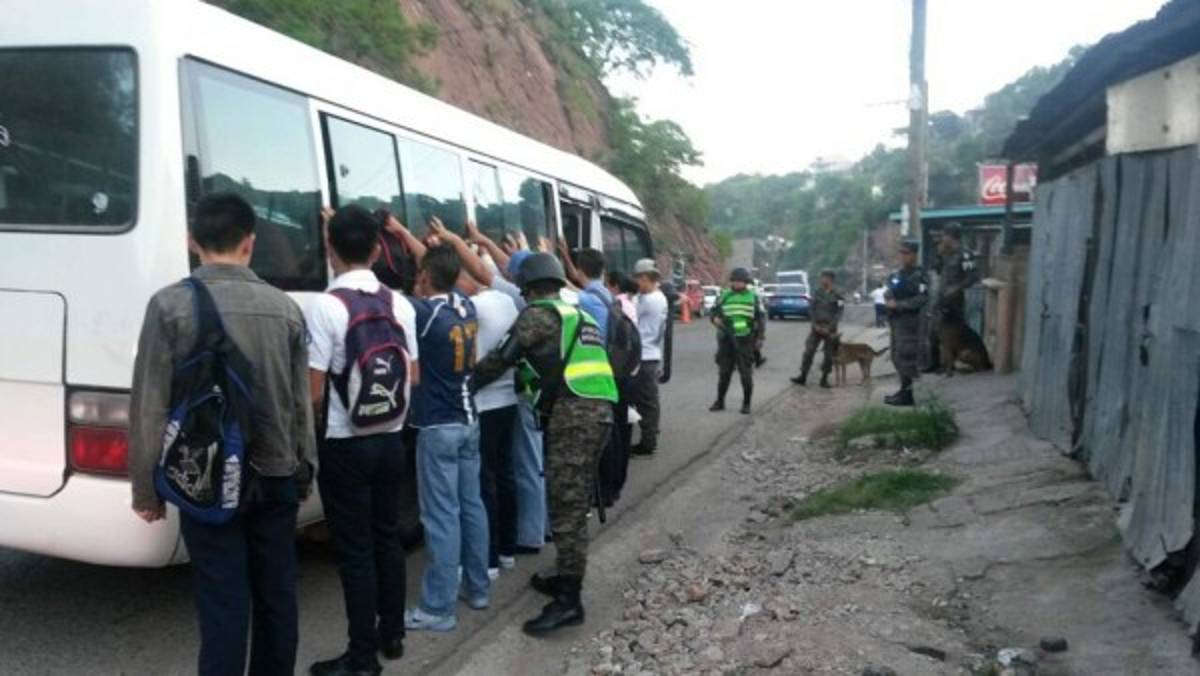 Honduras: Policía Militar realiza operativos en unidades de transporte