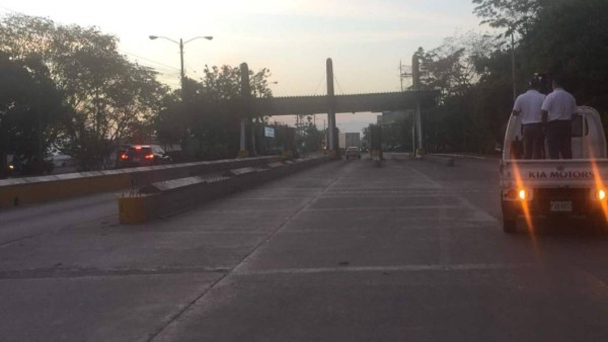 Realizan tomas de peajes en diferentes ejes carreteros de Honduras