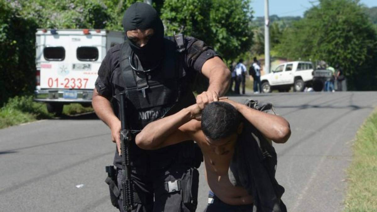 Banda de policías y soldados mataba a pandilleros en El Salvador