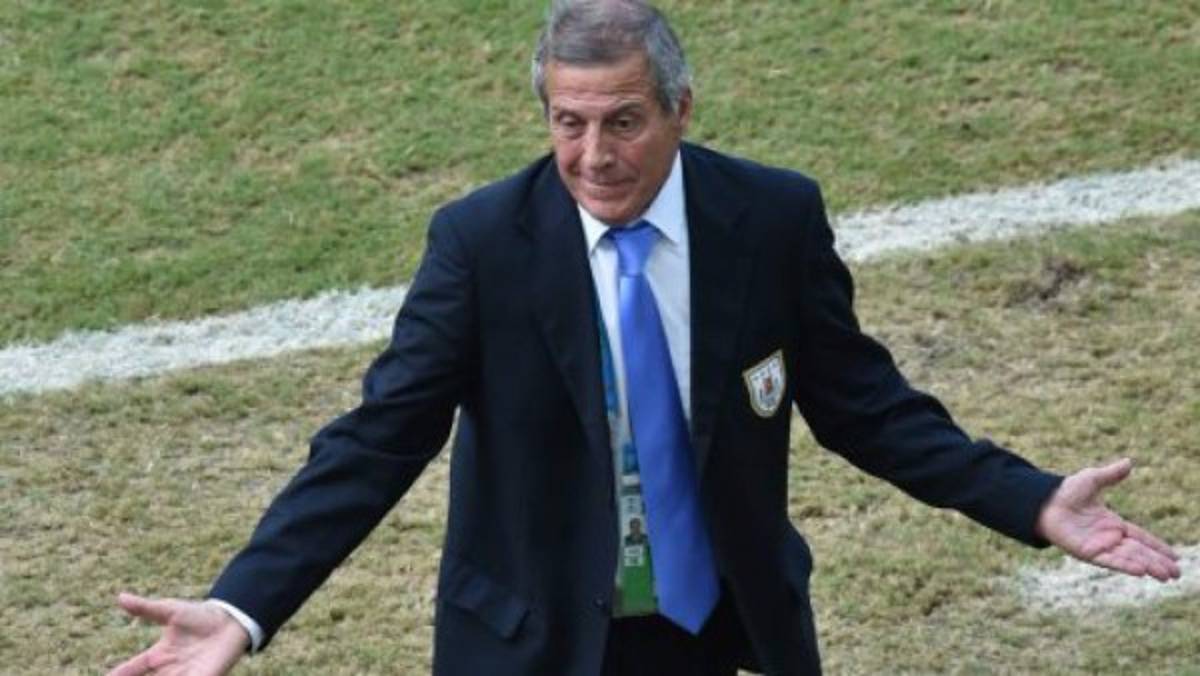 Tabárez respaldó a Suárez: 'Esto es un mundial de fútbol, no de moralidad barata'  