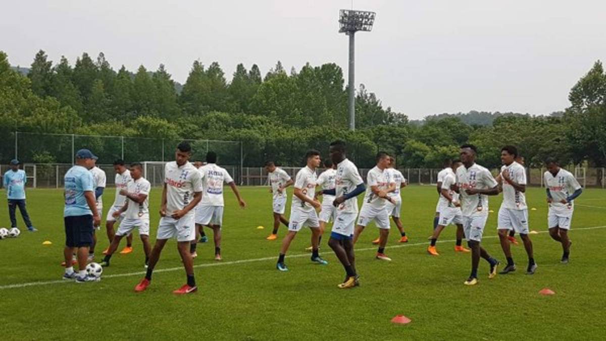 Carlos Tábora anunció que varios debutarán hoy contra El Salvador