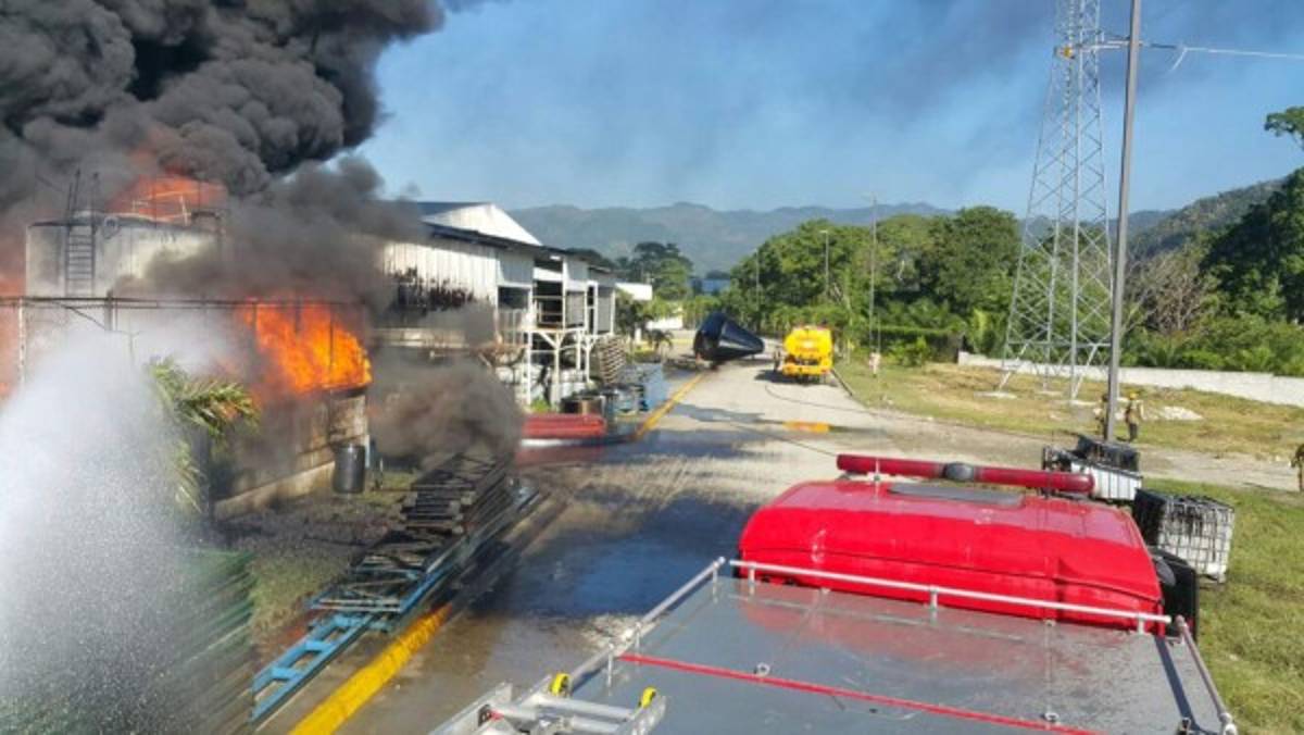 Un muerto tras incendio en fábrica de Choloma