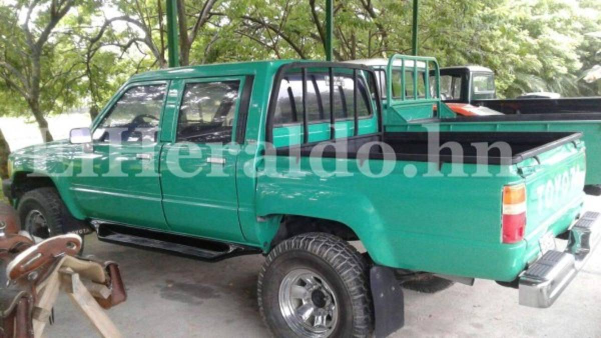 Encuentran autos clásicos y de lujo a narco hondureño preso en Estados Unidos
