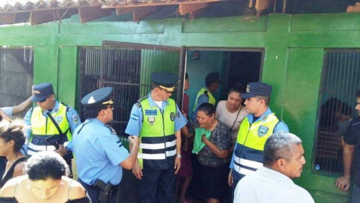 Honduras: Entierran agente de Tránsito que intentó frustrar asalto a bus