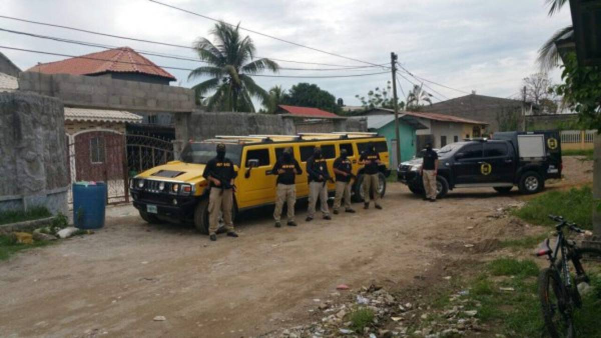 Así es el interior de la lujosa Hummer incautada a Los Peludos