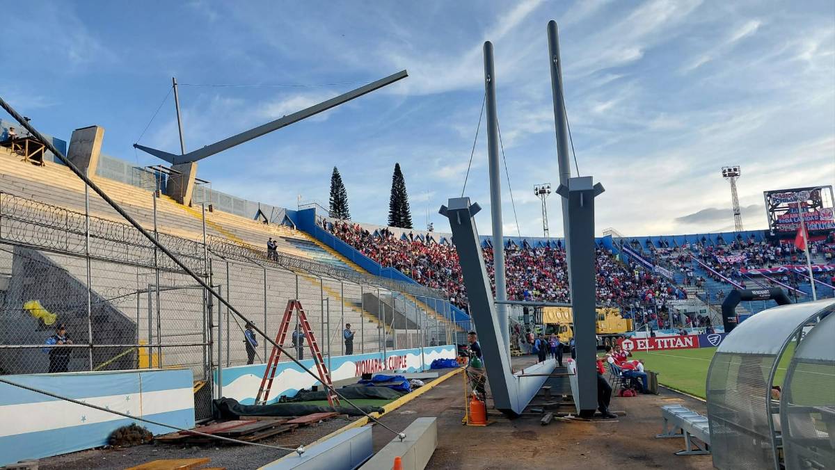 Goles, celebraciones, ambiente y jugadas: imágenes del clásico moderno