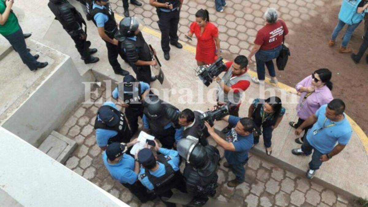 Estudiantes desalojaron pacíficamente la UNAH, luego de haberse violentado autonomía