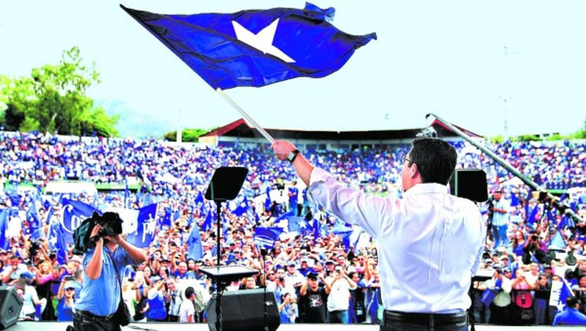 Honduras: Nacionalistas aclaman a JOH para la reelección