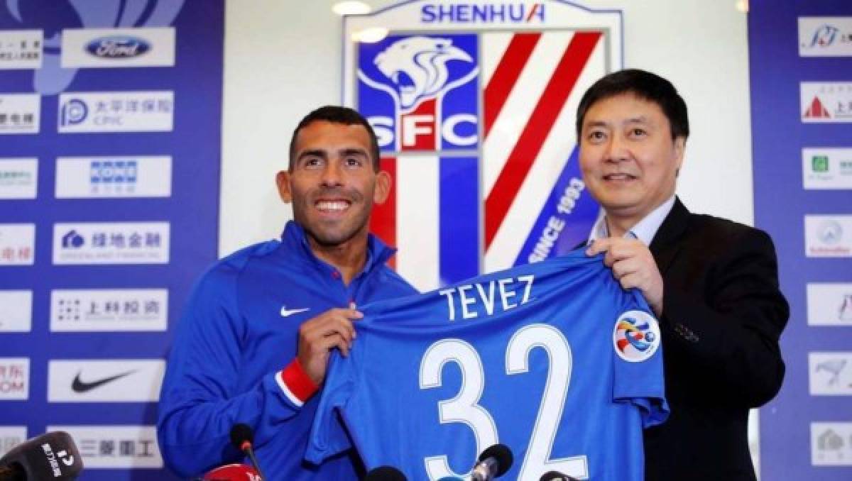 Carlos Tevez fichó por el club chino rival Shanghai Shenhua por una remuneración de 38 millones de euros por temporada