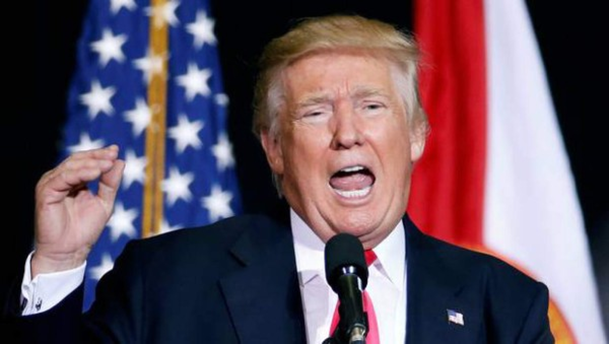 Donald Trump promete beneficios económicos a los latinos