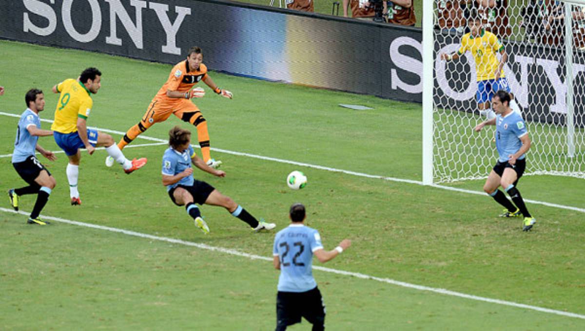 Brasil sufre ante Uruguay para avanzar a la final