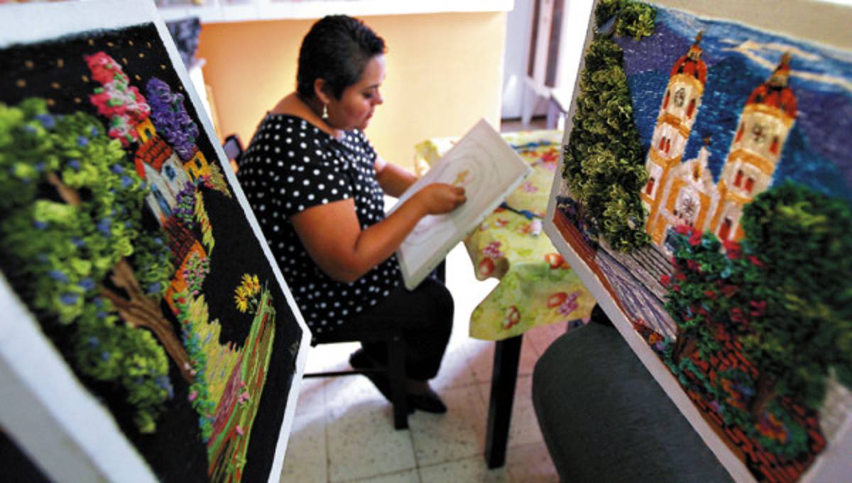 Tejedora de historias y bellas obras de arte