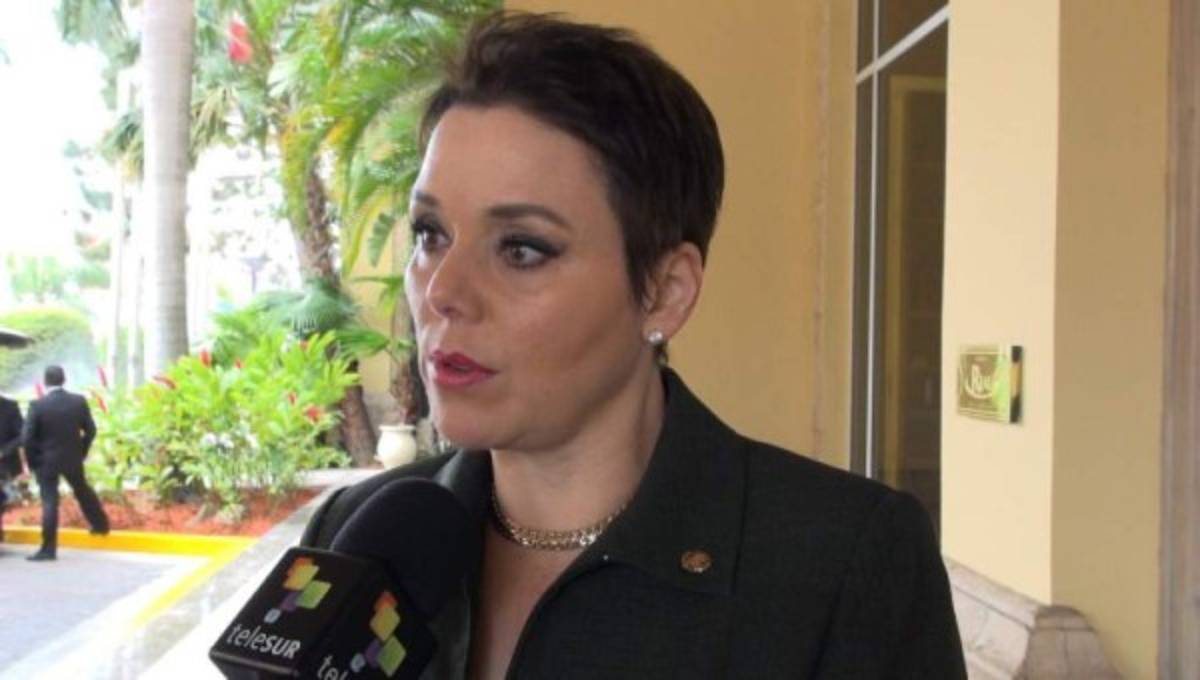 Diputada Beatriz Valle explota contra Empresa Energía Honduras por apagones