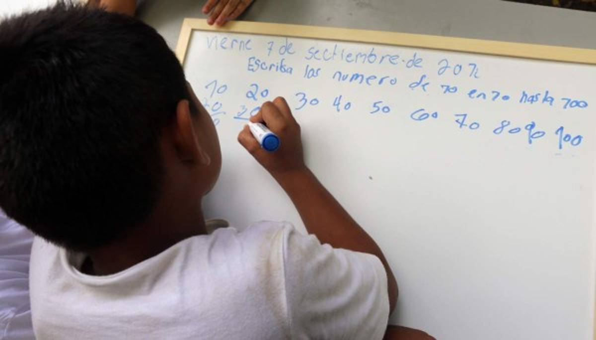 Niños y niñas volvieron a la escuela a construir su futuro