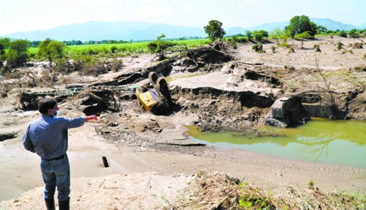 Zonas incomunicadas por las inundaciones son parte de la realidad que actualmente viven miles de hondureños.