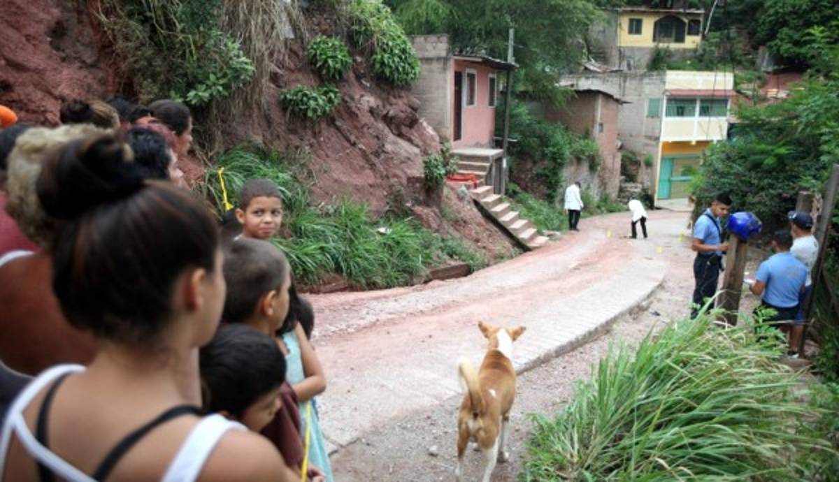 Tegucigalpa: Matan a abuela y nieto en Villa Nueva