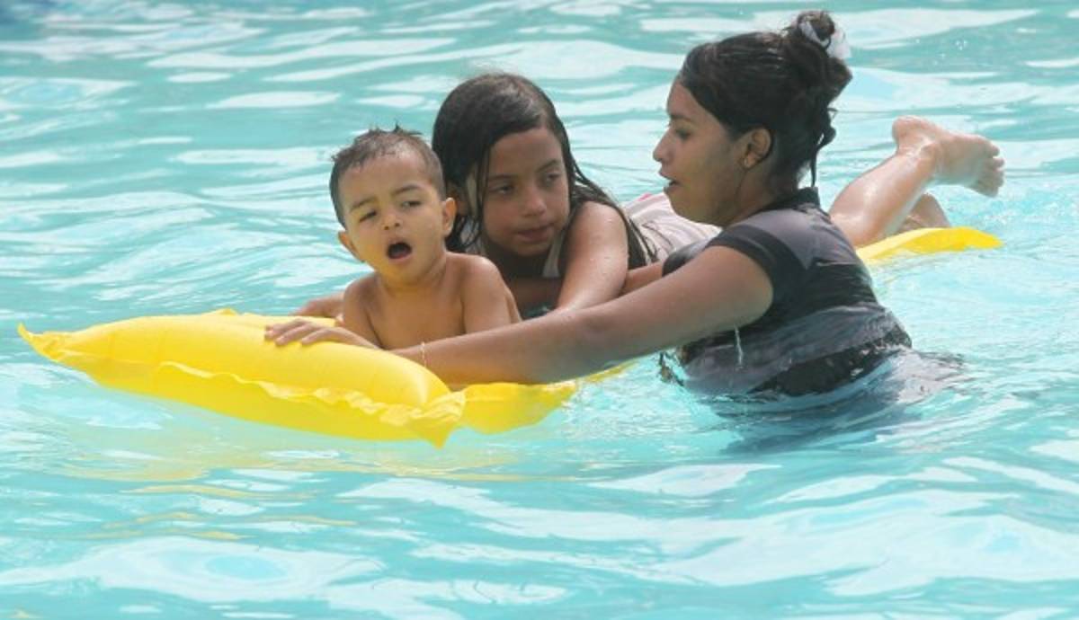 Los capitalinos disfrutan de las actividades de la temporada