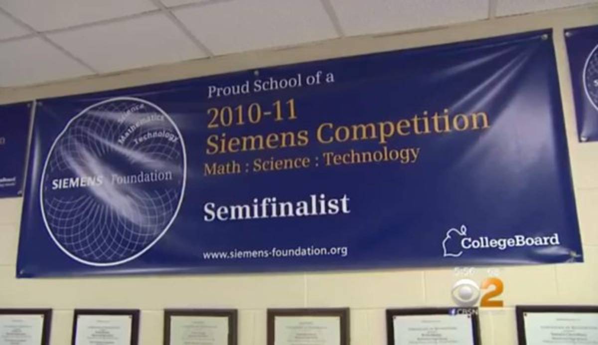 “La Competencia Siemens” es un evento que destaca a los mejores estudiantes y proyectos a través del país y les premia con una beca escolar de 100,000 dólares.