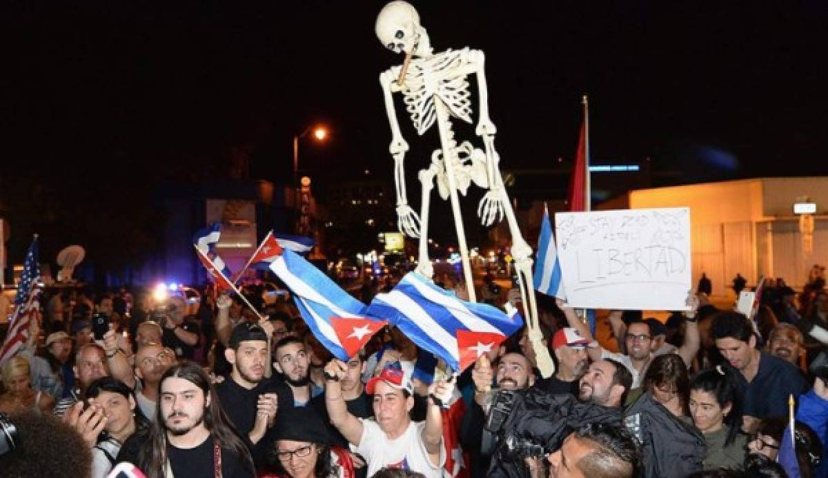 ¡Cuba libre!, Miami era una fiesta tras muerte de Fidel Castro