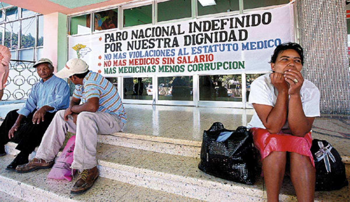 'Pepe” Lobo denuncia muerte de paciente