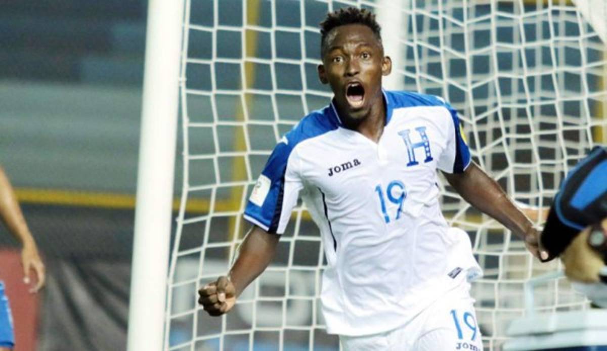 Alberth Elis debuta con Monterrey