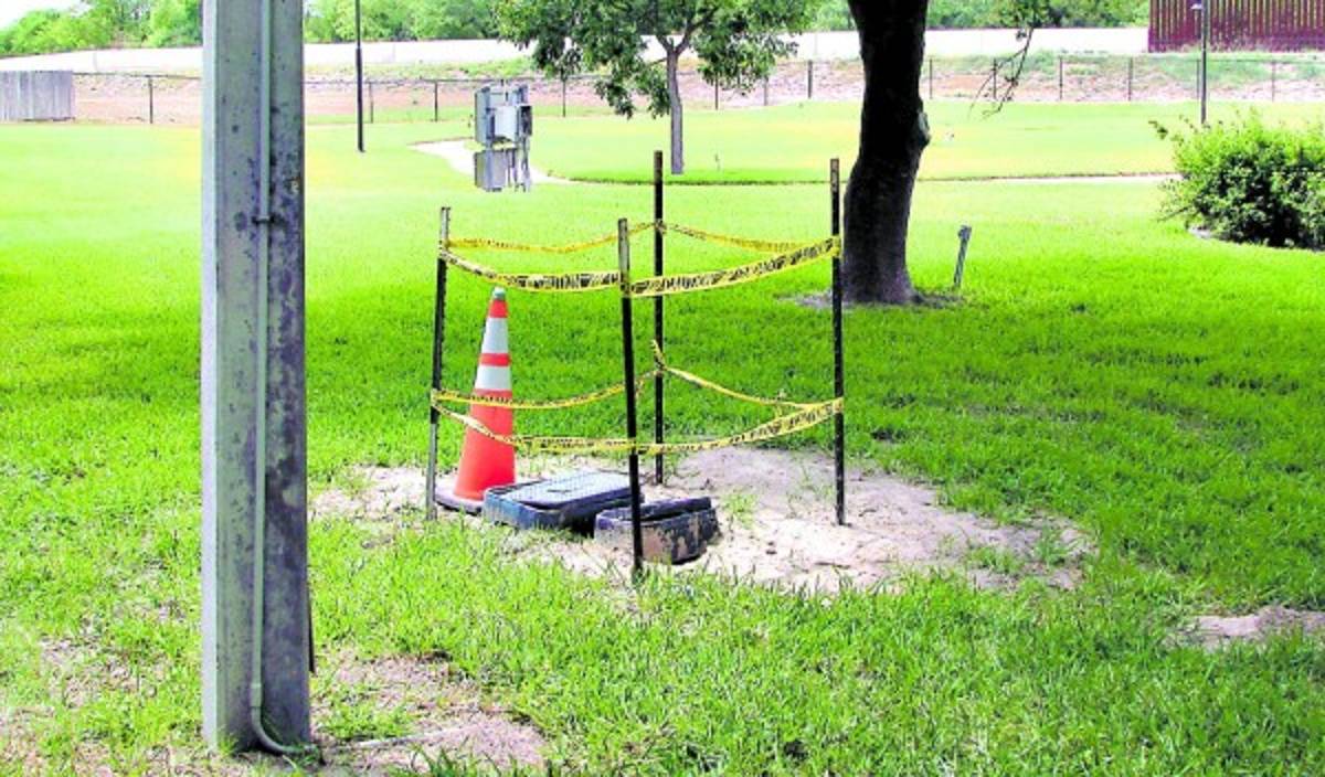 Estados Unidos refuerza frontera con México; niños optan por túneles