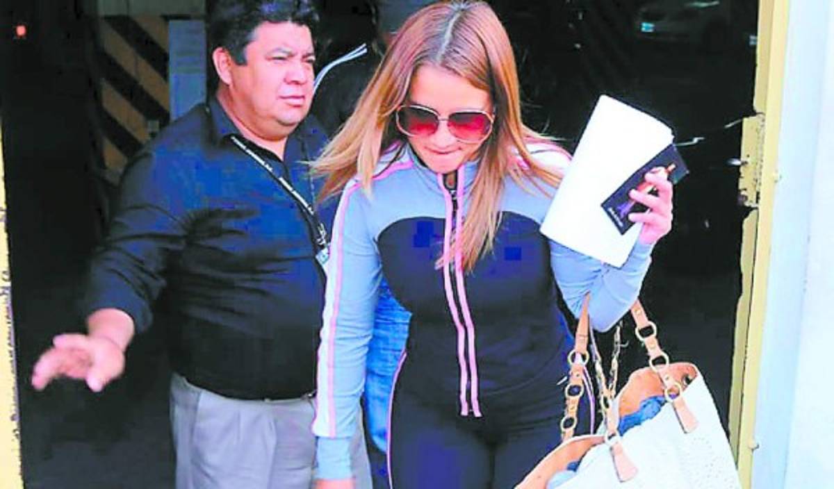 Suspenden audiencia de esposa de Chimirri