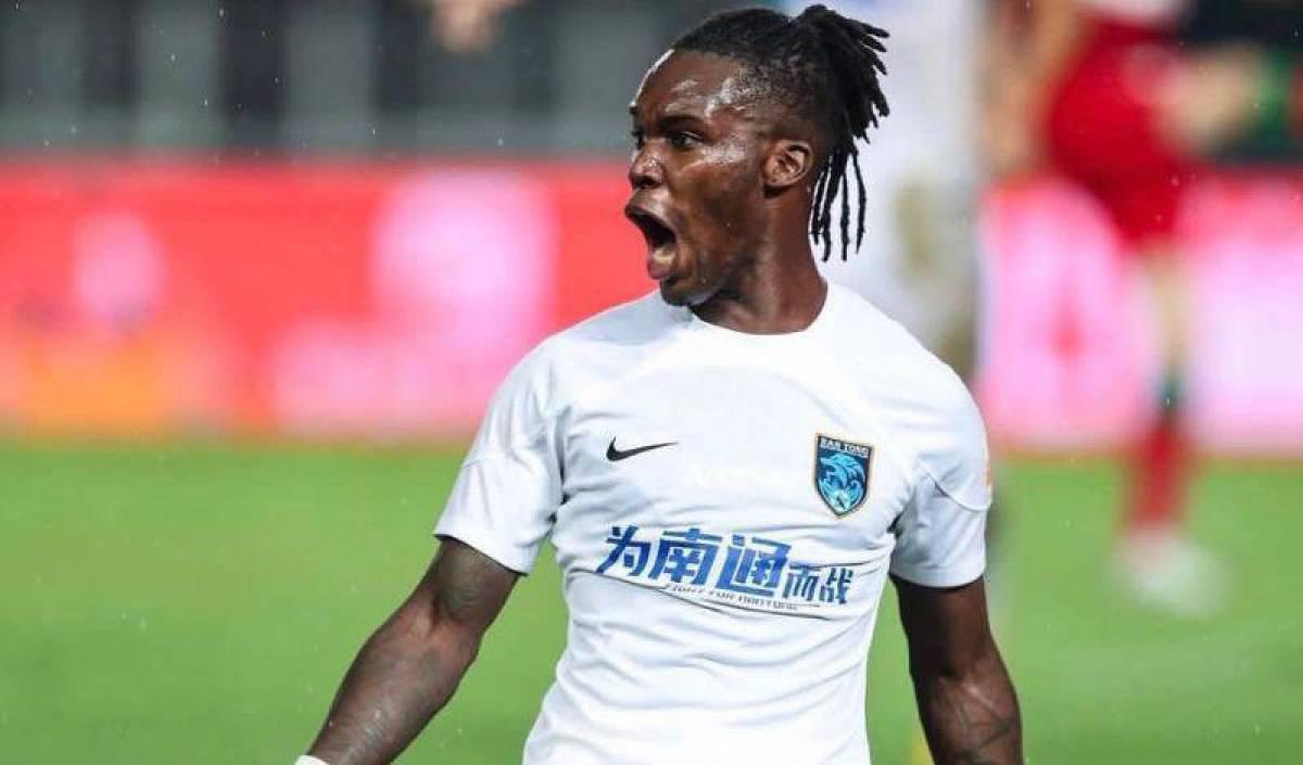 ¡Fichajes! Dos al extranjero, Motagua presenta alta y Olimpia cerca de atacante