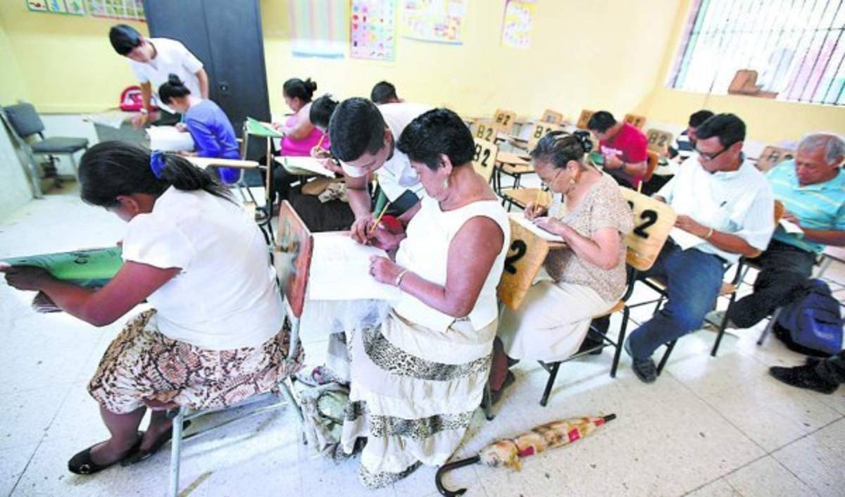 Educación dispone de materiales necesarios para alfabetizar