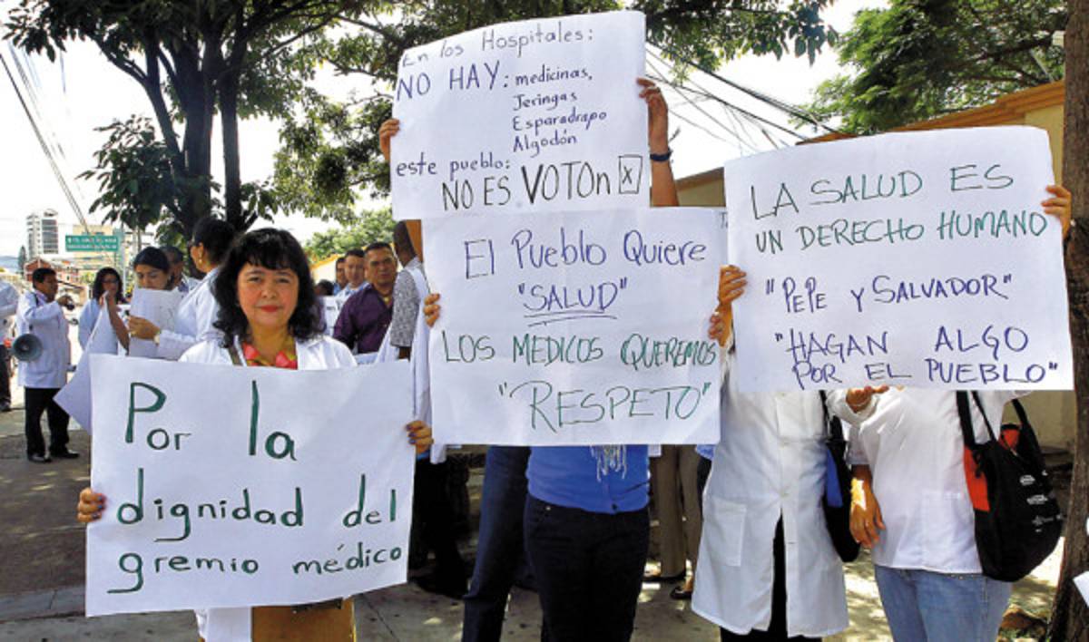 En coma sistema de salud pública