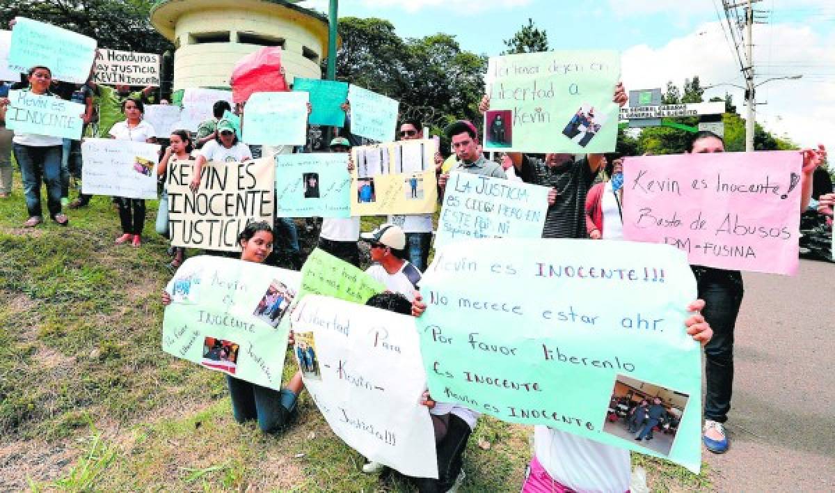 Prueba visual contradice retrato hablado de presunto asesino de exfiscal