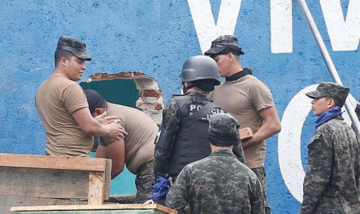 Honduras: A través de boquete sacaron a mareros de cárcel de San Pedro Sula para enviarlos a El Pozo