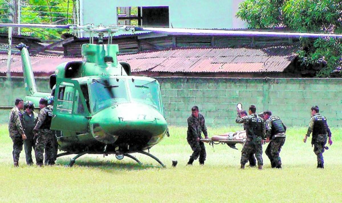 Dos militares muertos y ocho heridos en accidente