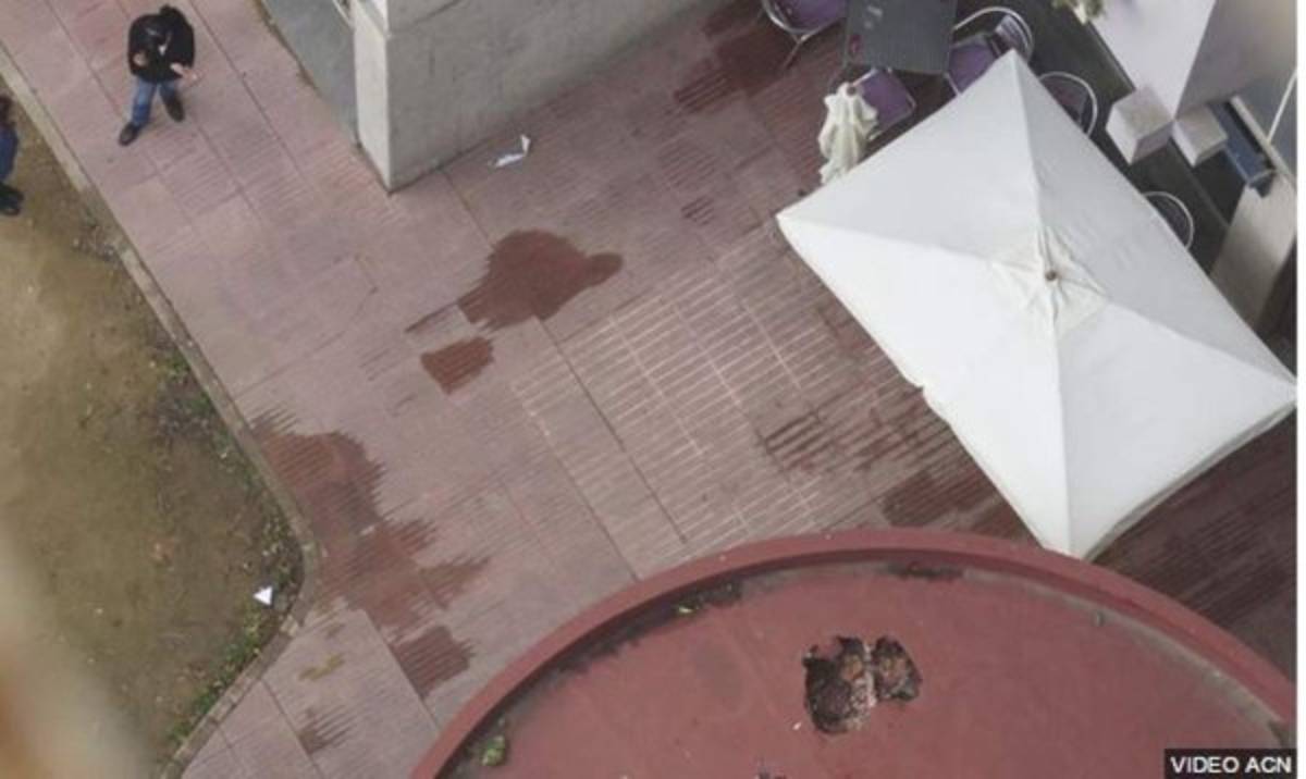 Una madre y sus dos hijas mueren al caer desde un 13º piso en España