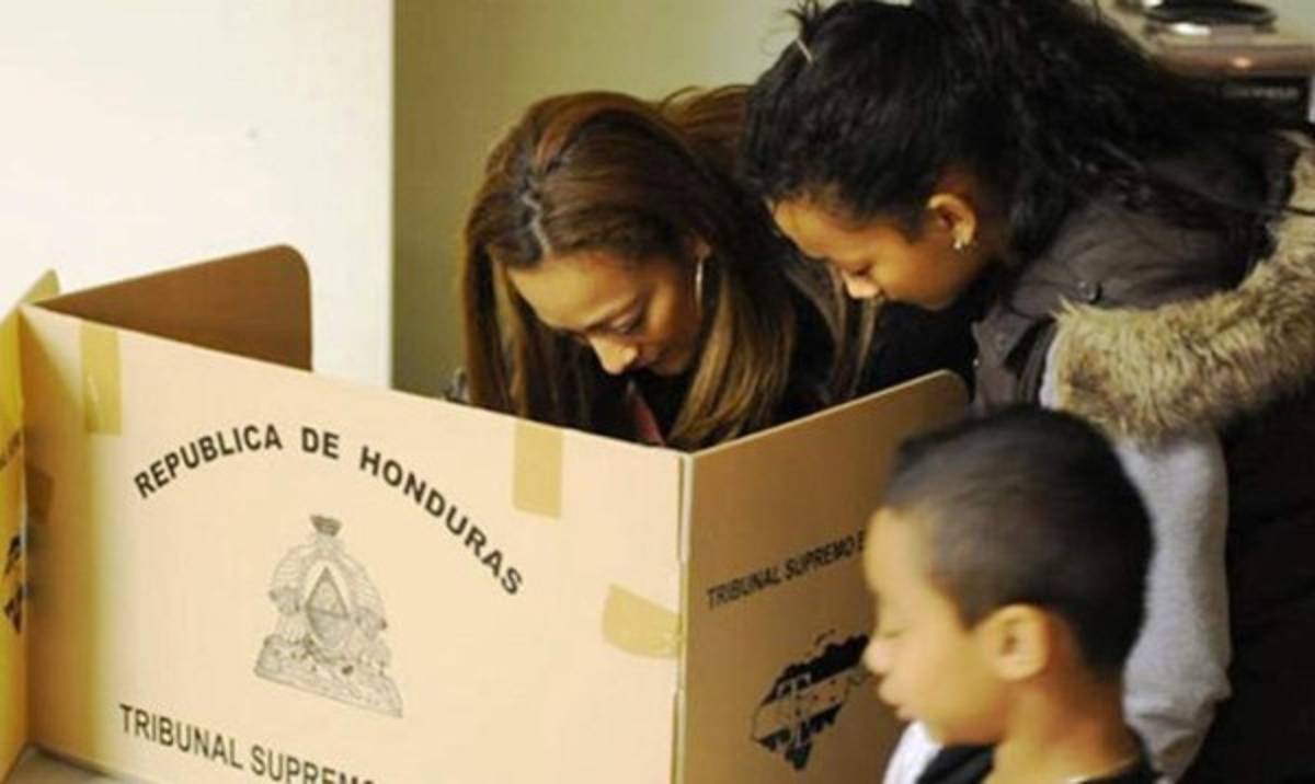 Hondureñas celebran hoy su día