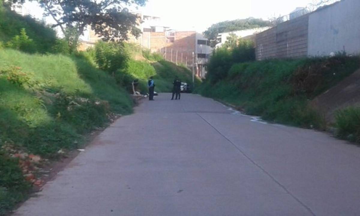 Identifican a hombre hallado encostalado en colonia 28 de Marzo de la capital de Honduras