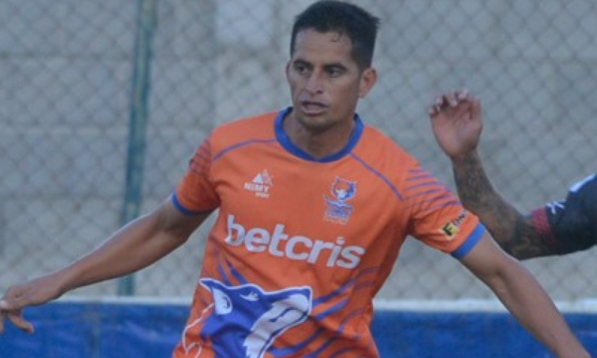 ¡Fichajes! Dos al extranjero, Motagua presenta alta y Olimpia cerca de atacante