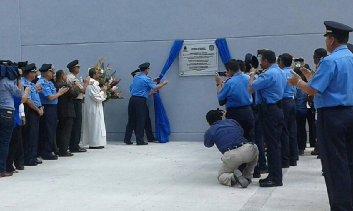 Inauguran nuevo edificio de Dirección Nacional de Policía &nbsp;&nbsp;&nbsp;