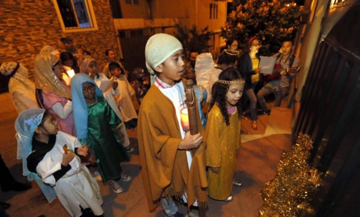 Familias capitalinas mantienen viva la tradición de las posadas