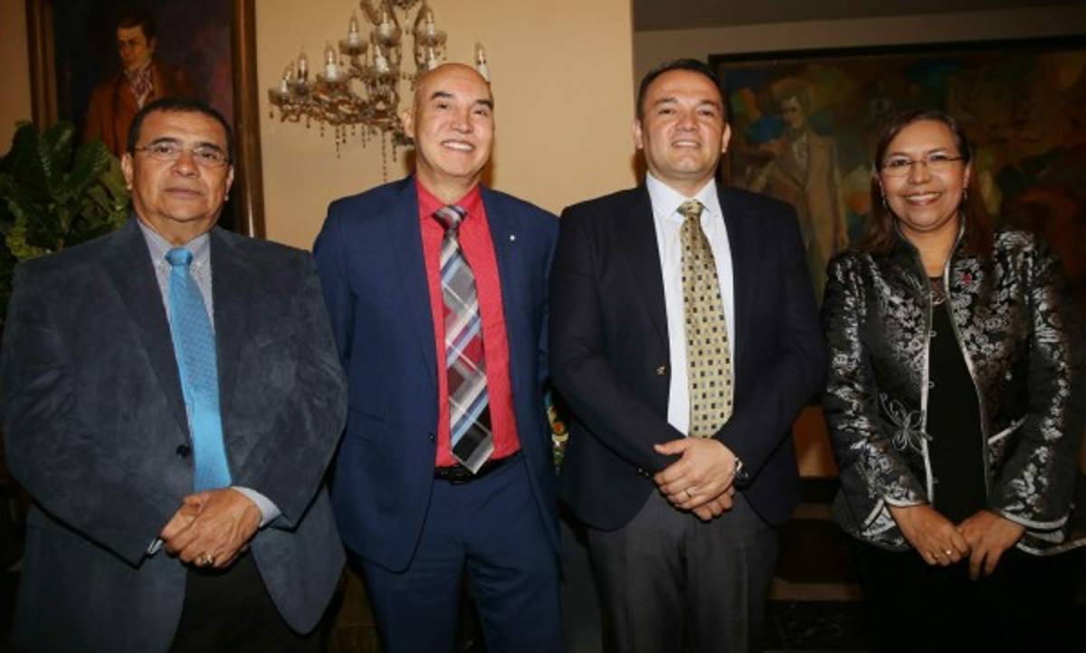 Médicos NATMA compartieron en cena de agradecimiento