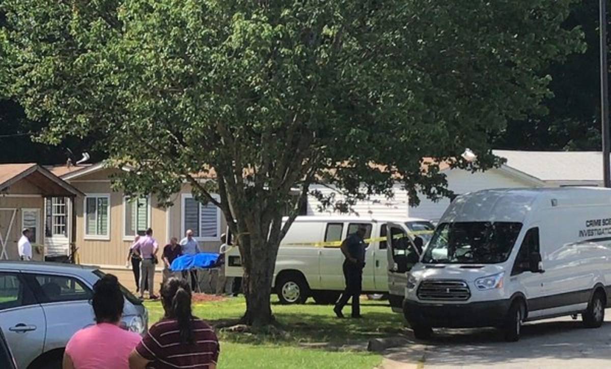 Georgia: Apuñalan a cuatro niños y a un hombre; la madre es sospechosa