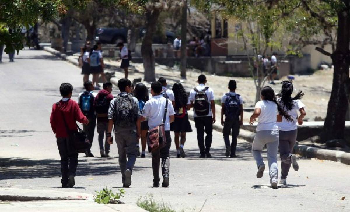 Temor se apodera de alumnos y docentes del Instituto Central Vicente Cáceres tras muerte de dos estudiantes