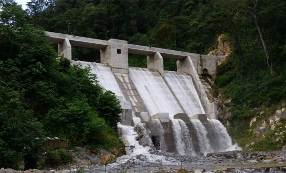 La ENEE sobrecontrató más energía que la requerida