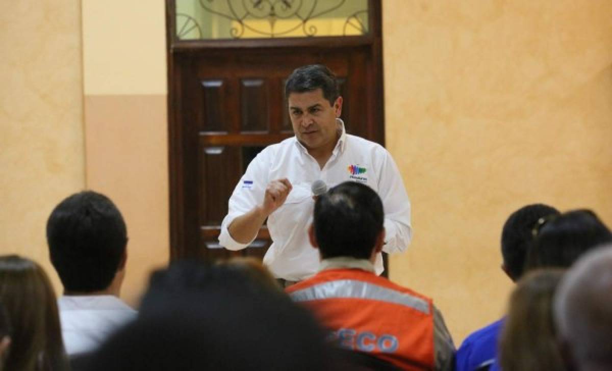 Presidente de Honduras pide acelerar proceso electoral para mermar la crisis en Venezuela