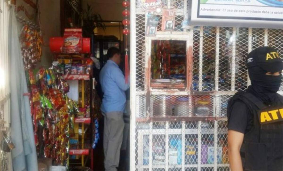 Siguen desmantelando centros de masajes en la capital de Honduras