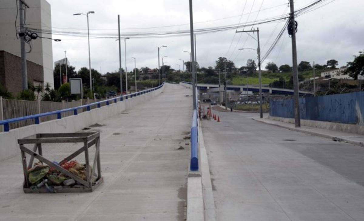 En 20 días estará habilitado paso aéreo en el bulevar Fuerzas Armadas