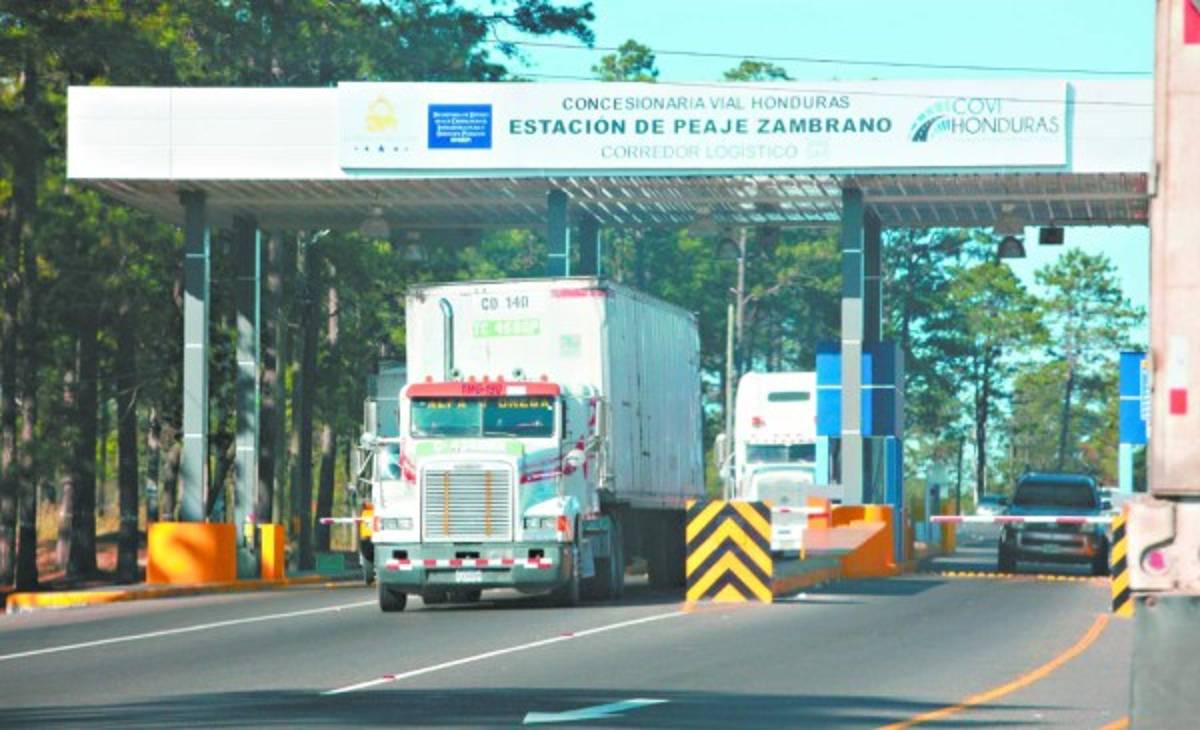 Honduras: Conductores pagan peaje por carretera CA-5 en mal estado