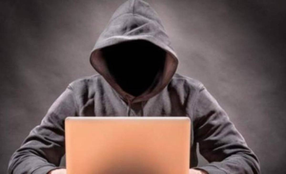 Menores están expuestos al peligro que existe detrás de las redes sociales