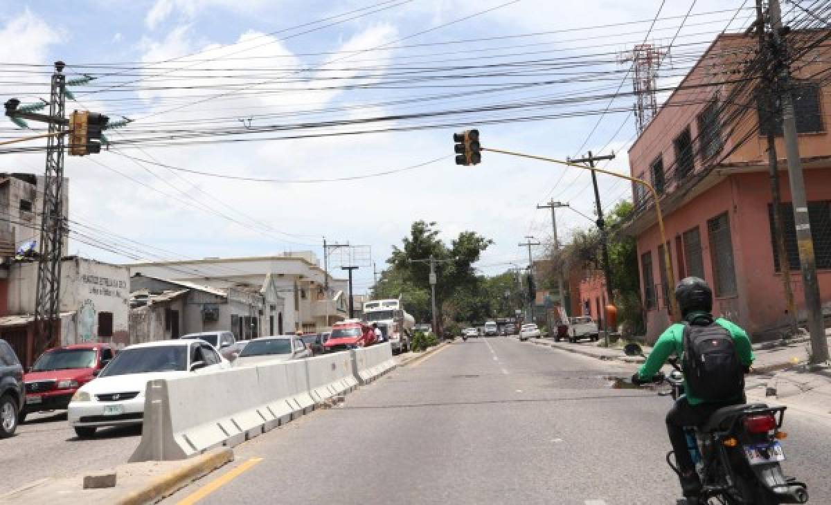 La capital de Honduras perdió 22 semáforos por obras y barreras de concreto